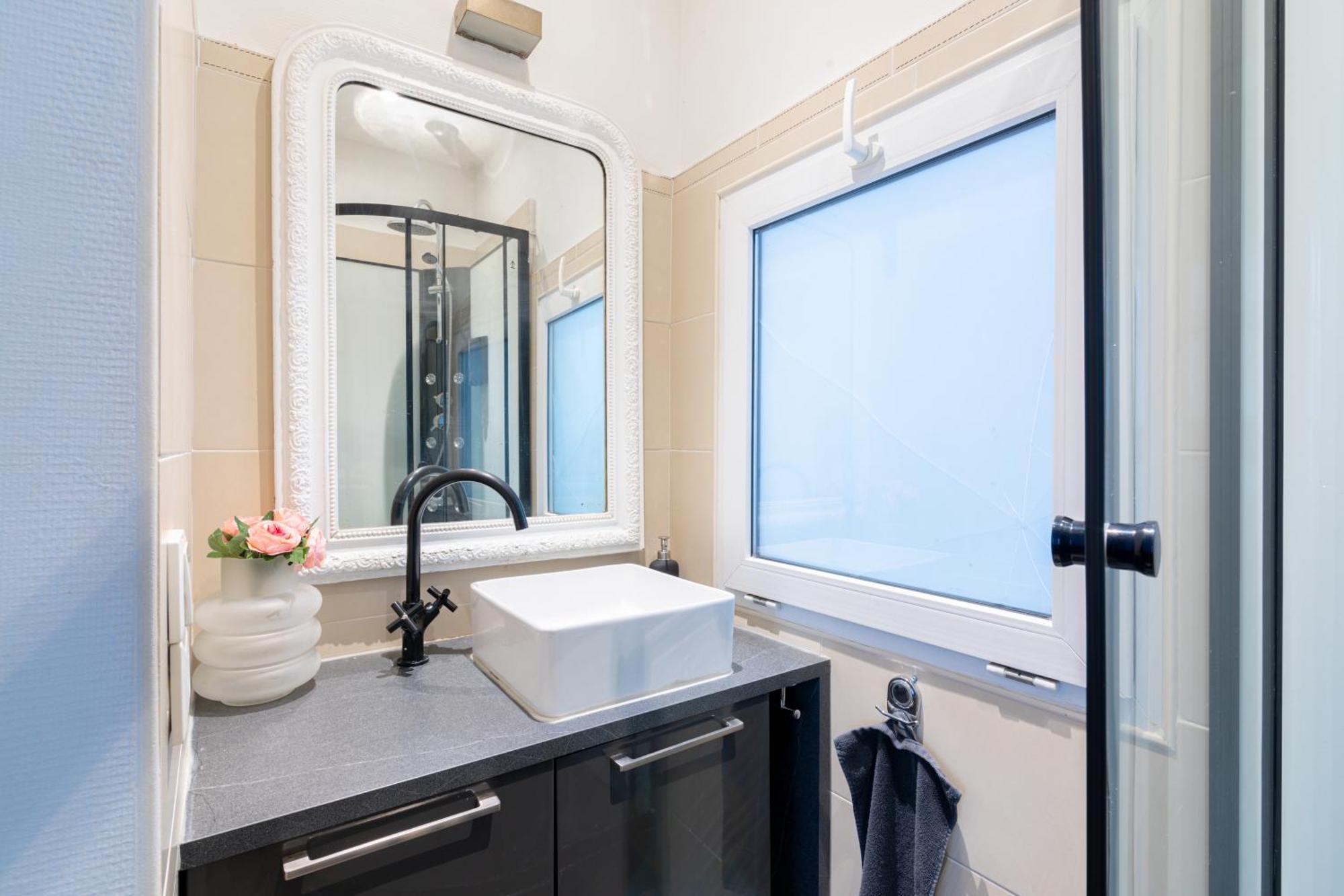Appartement Quartier Musee Du Louvre Free Netflix Paris Ngoại thất bức ảnh